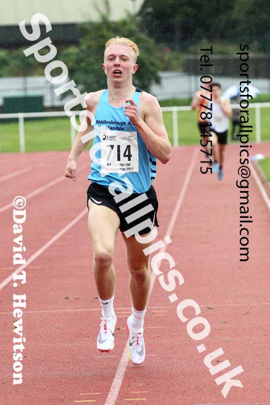 Mens and Boys 1500 metres, 2021 North Eastern Track and Field Champs., Middesbrough. Photo: David T. Hewitson/Sports for All Pics